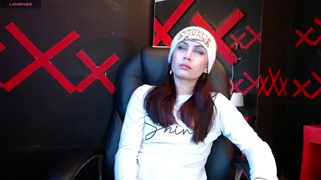  yuyi online show from 02-17-25, 11:23