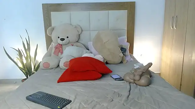 Snapshot of HELLEN_SWEET6 chatting on 03-22-25, 12:49 HELLEN SWEET6 online show from 03-22-25, 12:49