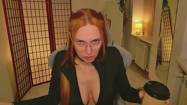 Love Call online show from 11-25-25, 05:07