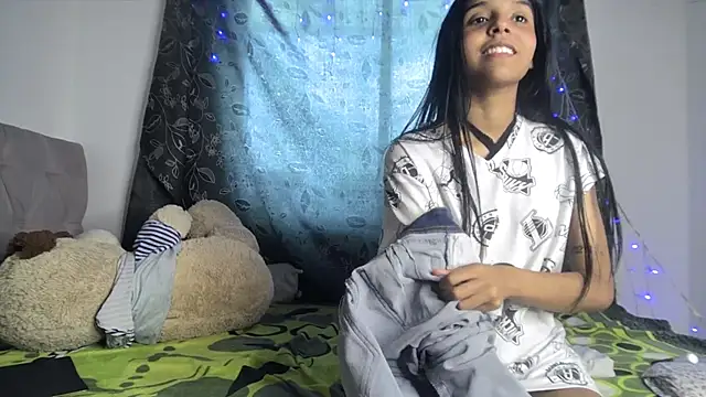 Snapshot of Michi_sexy chatting on 12-04-24, 04:38 Michi sexy online show from 12-04-24, 04:38