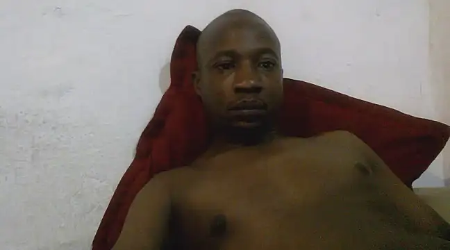 Snapshot of TheeRealShow chatting on 01-21-25, 07:06 TheeRealShow online show from 01-21-25, 07:06