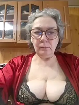 IrinaSweet54 online show from 04-28-26, 07:57