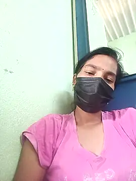 Snapshot of anusiya01 chatting on 09-16-25, 05:52 anusiya01 online show from 09-16-25, 05:52