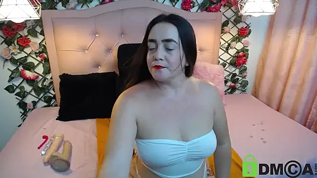 Snapshot of ElizabethSweet_ chatting on 03-06-25, 07:21 ElizabethSweet online show from 03-06-25, 07:21