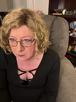 Snapshot of BookBabe27 chatting on 02-13-26, 12:39 BookBabe27 online show from 02-13-26, 12:39