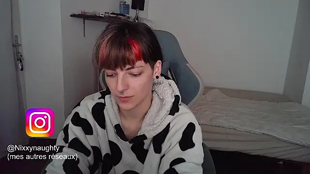 Nixxy naughty online show from 02-19-25, 09:47