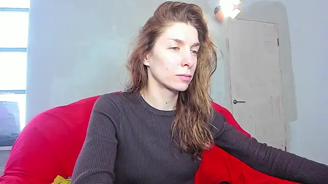 Snapshot of YourSuperModel chatting on 02-14-25, 07:28 YourSuperModel online show from 02-14-25, 07:28