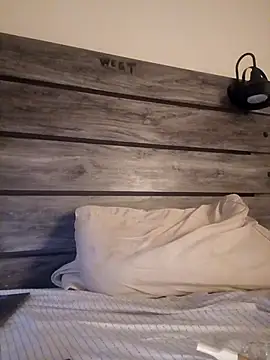 Snapshot of Mcoleman4642 chatting on 09-12-25, 02:28 Mcoleman4642 online show from 09-12-25, 02:28