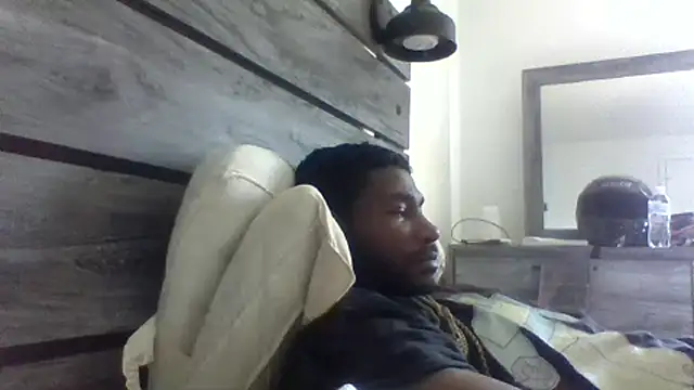 Snapshot of Mcoleman4642 chatting on 09-14-25, 06:40 Mcoleman4642 online show from 09-14-25, 06:40