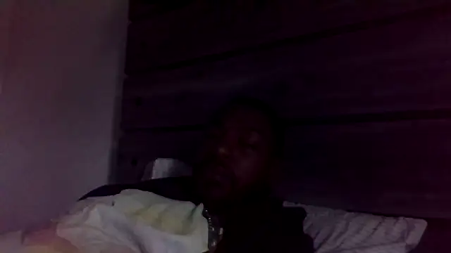 Snapshot of Mcoleman4642 chatting on 10-12-25, 06:40 Mcoleman4642 online show from 10-12-25, 06:40