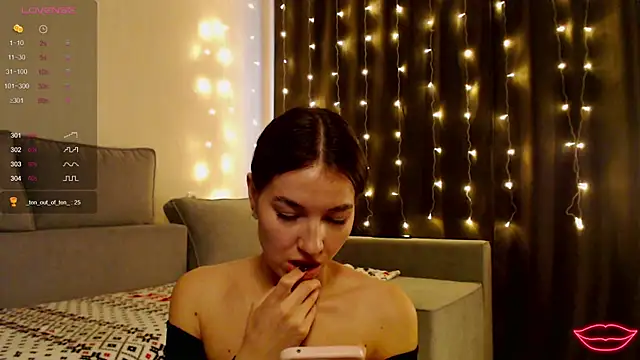 Snapshot of Bellla_Haddid chatting on 05-06-26, 03:24 Bellla Haddid online show from 05-06-26, 03:24