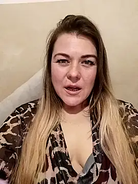 LunikaLunaX online show from 02-07-25, 09:15