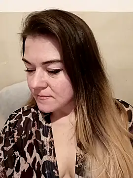 LunikaLunaX online show from 02-10-25, 07:17