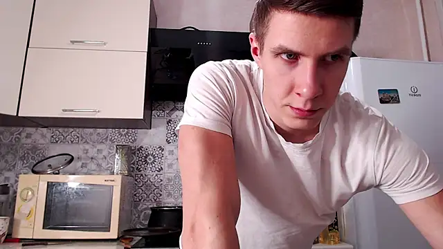 Snapshot of Chris_Brien chatting on 02-23-25, 03:29 Chris Brien online show from 02-23-25, 03:29