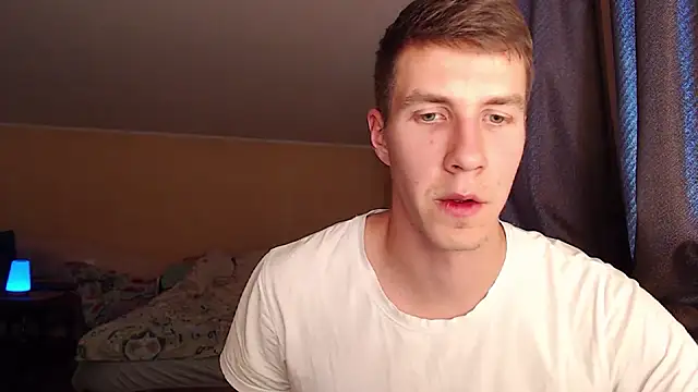 Snapshot of Chris_Brien chatting on 10-21-25, 10:05 Chris Brien online show from 10-21-25, 10:05