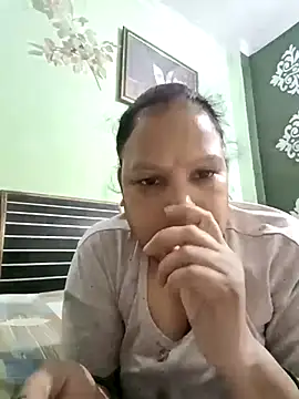 Snapshot of Kavya_kapoor chatting on 07-12-26, 08:05 Kavya kapoor online show from 07-12-26, 08:05