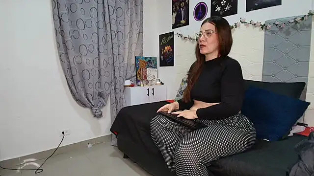 scarlett  morgan online show from 06-05-26, 02:34