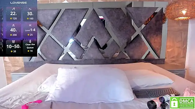 Snapshot of Rose_Evans__ chatting on 12-02-25, 05:24 Rose Evans online show from 12-02-25, 05:24