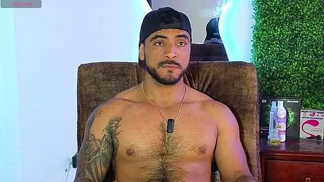 Snapshot of ERIC_HARRISON chatting on 02-15-25, 07:39 ERIC HARRISON online show from 02-15-25, 07:39