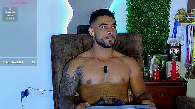 Snapshot of ERIC_HARRISON chatting on 03-09-25, 10:08 ERIC HARRISON online show from 03-09-25, 10:08