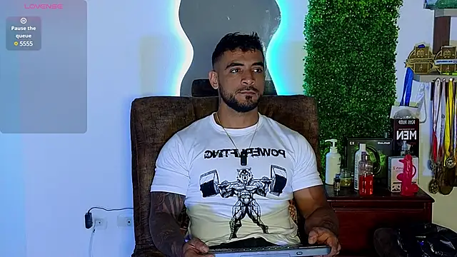 Snapshot of ERIC_HARRISON chatting on 03-11-25, 12:11 ERIC HARRISON online show from 03-11-25, 12:11