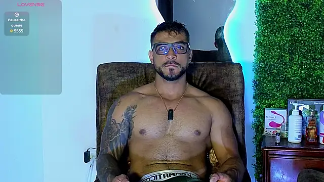 Snapshot of ERIC_HARRISON chatting on 03-12-25, 12:20 ERIC HARRISON online show from 03-12-25, 12:20