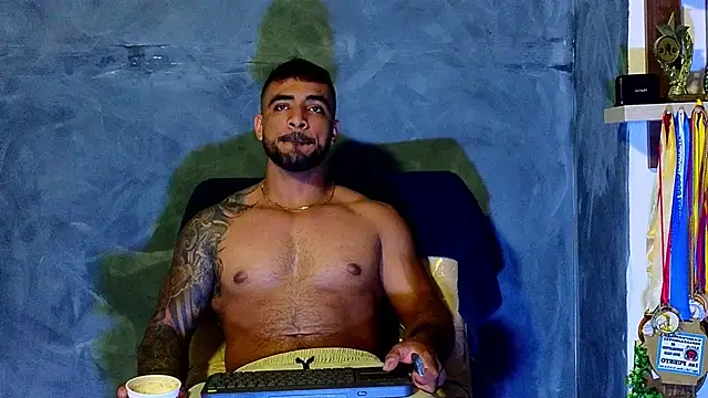 Snapshot of ERIC_HARRISON chatting on 09-15-25, 12:10 ERIC HARRISON online show from 09-15-25, 12:10