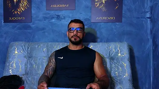 Snapshot of ERIC_HARRISON chatting on 10-05-25, 12:53 ERIC HARRISON online show from 10-05-25, 12:53