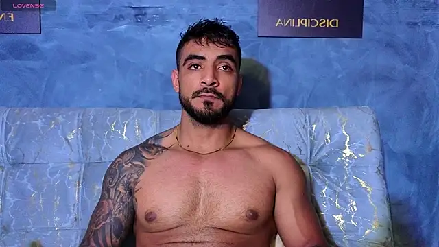 Snapshot of ERIC_HARRISON chatting on 10-12-25, 10:20 ERIC HARRISON online show from 10-12-25, 10:20