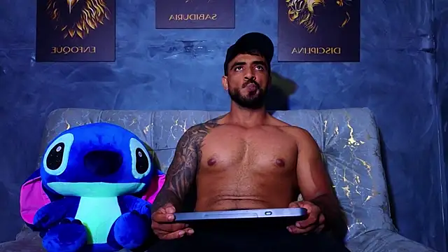 Snapshot of ERIC_HARRISON chatting on 10-14-25, 10:32 ERIC HARRISON online show from 10-14-25, 10:32