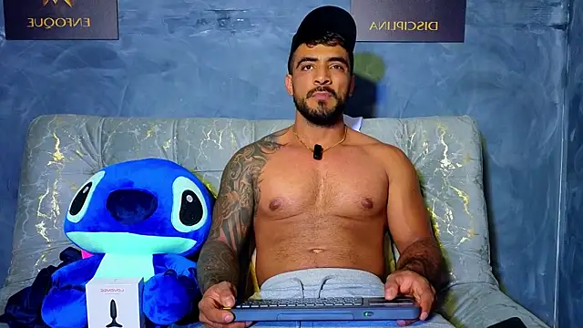 Snapshot of ERIC_HARRISON chatting on 10-16-25, 09:16 ERIC HARRISON online show from 10-16-25, 09:16