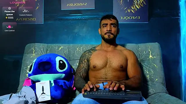 Snapshot of ERIC_HARRISON chatting on 10-25-25, 11:54 ERIC HARRISON online show from 10-25-25, 11:54