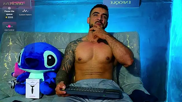 Snapshot of ERIC_HARRISON chatting on 11-13-25, 02:21 ERIC HARRISON online show from 11-13-25, 02:21