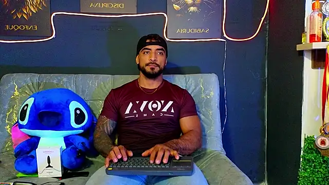 Snapshot of ERIC_HARRISON chatting on 11-16-25, 09:53 ERIC HARRISON online show from 11-16-25, 09:53