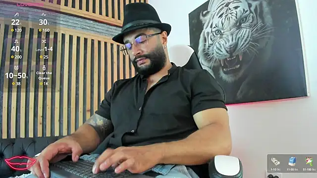 Snapshot of Luke__09 chatting on 03-04-25, 01:28 Luke 09 online show from 03-04-25, 01:28