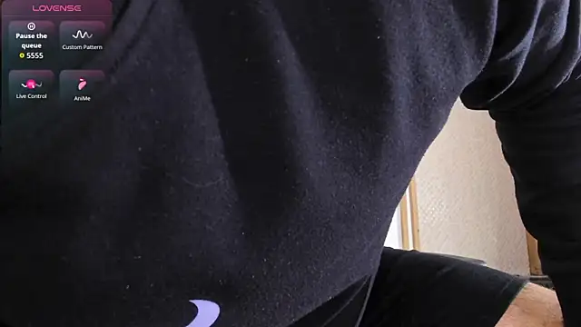 Snapshot of Luke__09 chatting on 09-13-25, 11:10 Luke 09 online show from 09-13-25, 11:10