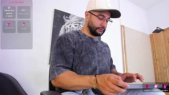 Snapshot of Luke__09 chatting on 09-14-25, 11:20 Luke 09 online show from 09-14-25, 11:20