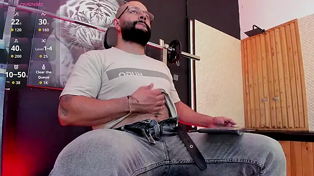 Snapshot of Luke__09 chatting on 11-15-25, 11:29 Luke 09 online show from 11-15-25, 11:29