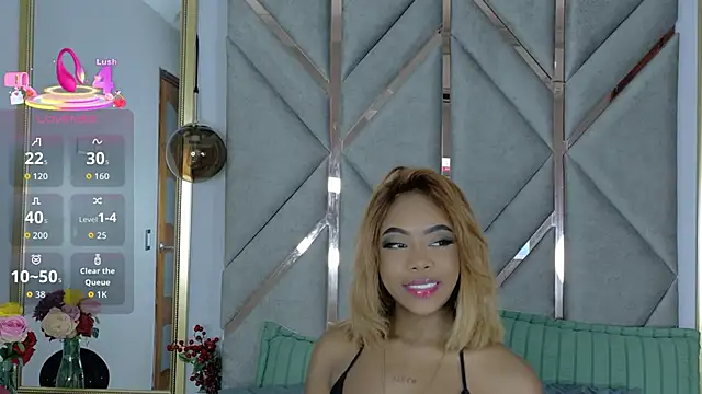 Snapshot of Lola_King chatting on 11-20-25, 04:01 Lola King online show from 11-20-25, 04:01
