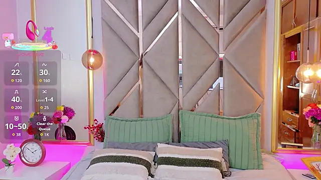 Snapshot of Lola_King chatting on 11-22-25, 04:55 Lola King online show from 11-22-25, 04:55