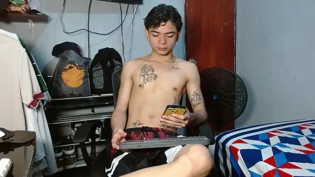 Snapshot of Lovebeng_ chatting on 07-30-26, 11:37 Lovebeng online show from 07-30-26, 11:37