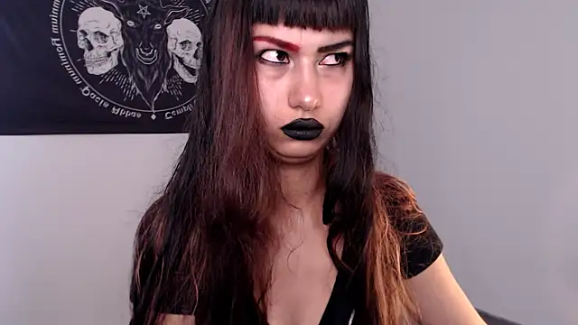 Little-Lucifer online show from 11-06-25, 08:21