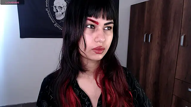 Snapshot of Little-Lucifer chatting on 02-09-26, 06:45 Little-Lucifer online show from 02-09-26, 06:45