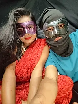 Snapshot of Hotty-priyanka chatting on 11-20-25, 06:40 Hotty-priyanka online show from 11-20-25, 06:40