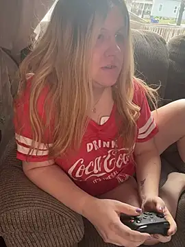 Snapshot of PuckBunny17 chatting on 12-30-24, 03:57 PuckBunny17 online show from 12-30-24, 03:57