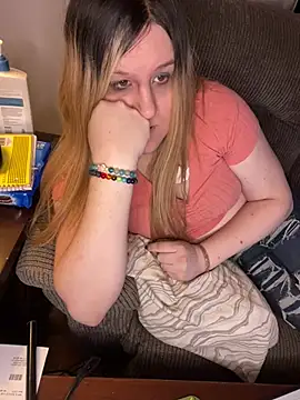 Snapshot of PuckBunny17 chatting on 01-04-25, 11:43 PuckBunny17 online show from 01-04-25, 11:43