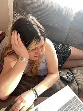 Snapshot of PuckBunny17 chatting on 01-15-25, 05:58 PuckBunny17 online show from 01-15-25, 05:58