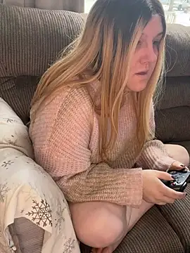 Snapshot of PuckBunny17 chatting on 01-19-25, 03:10 PuckBunny17 online show from 01-19-25, 03:10