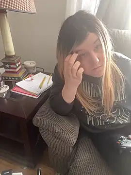 Snapshot of PuckBunny17 chatting on 01-28-25, 05:03 PuckBunny17 online show from 01-28-25, 05:03