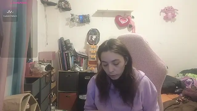 Snapshot of kattleya1407 chatting on 02-11-26, 05:51 kattleya1407 online show from 02-11-26, 05:51